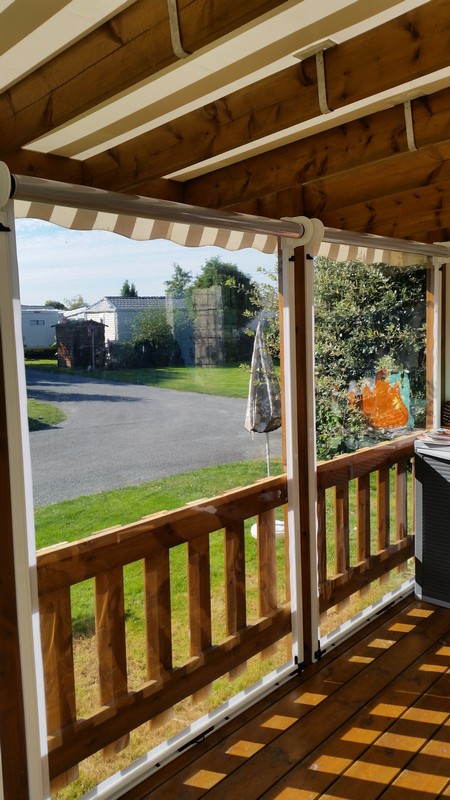 Bâche pour le toit de votre terrasse bois de mobil-home